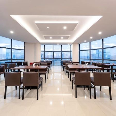 Vienna Hotel Shenzhen Songgang Shajiang Road Exterior photo