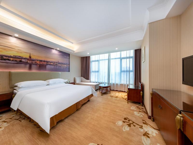 Vienna Hotel Shenzhen Songgang Shajiang Road Exterior photo