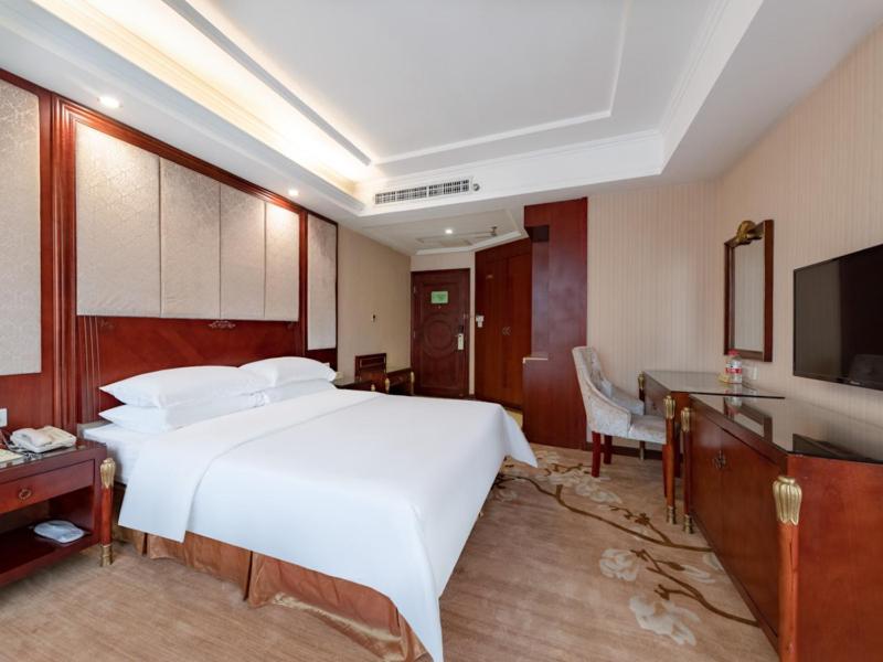 Vienna Hotel Shenzhen Songgang Shajiang Road Exterior photo